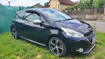 Peugeot 208 GTi - 4