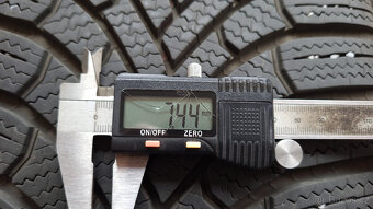 Téměř nové zimní Bridgestone 245/45/18 XL, sada, DOT2524 - 4
