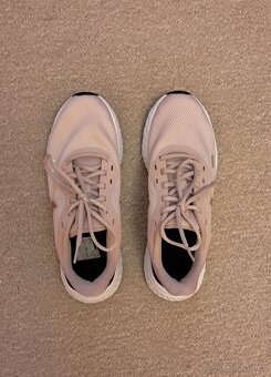 Tenisky Nike 41 - 4