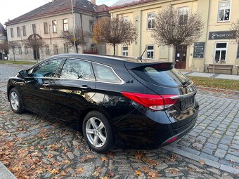 Hyundai i40,130 kW,servisní kniha - 4