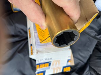 VETUS orig . 30 mm Průchodka a ložisko. NEPOUZITÉ - 4