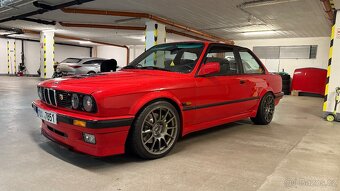 Bmw E30 V8 - Rezervace - 4