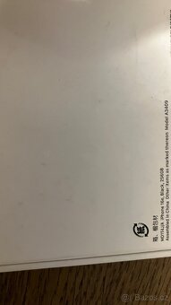 Prodám iPhone 16e 256Gb - 4