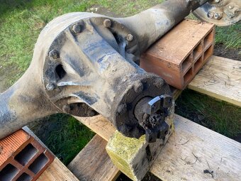 Aero Škoda Praga A 150 náprava - 4