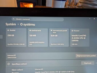 Lenovo ThinkPad X280 - 4