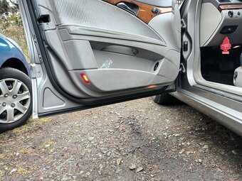 Mercedes w211 e270 2003 - 4