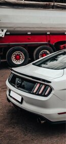 Odtrhová hrana kufru - Ford Mustang - 4