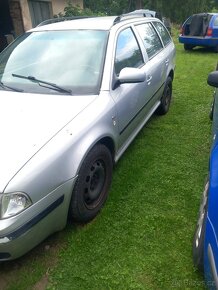 Škoda Octavia combi 1.9tdi 66kw ND řízení,motor,světla - 4