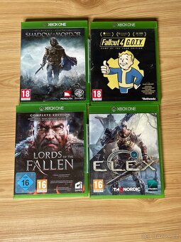 Xbox one x bez ovladače + 4 hry - 4