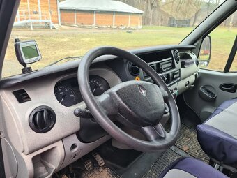 Prodej přepravníku pro 2 koně Renault Master - 4