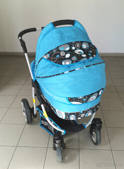 Dětský sportovní kočárek v perfektním stavu. Zn: Baby Lux - 4