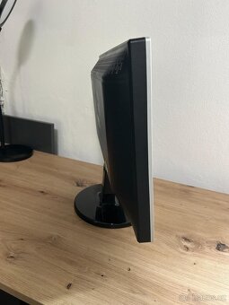 LCD Monitor 19" AOC 919Vwa+ - 4