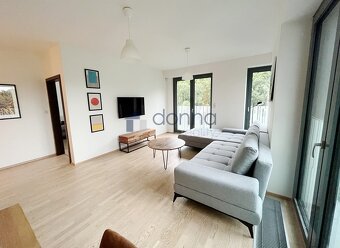 Pronájem bytu 2+kk, 72m², ul. Olšanská, Praha 3 - Žižkov, za - 4