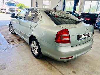 ŠKODA OCTAVIA 2.0 Tdi 103 kW 6 RYCHL, ELEGANCE NAVIGACE - 4