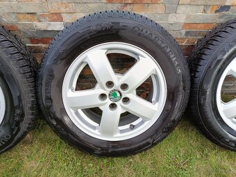 Celoroční pneu kola Škoda Octavia 1  195/65/15 et38 - 4