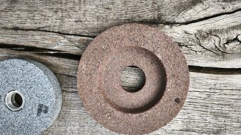 BRUSNÝ KOTOUČ různé druhy menší velikosti - 4