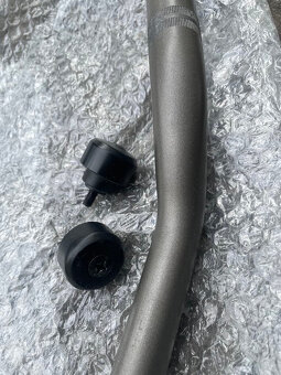 Honda CB 650R  2021 řídítka ocel černá typ originál - 4