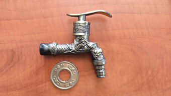 Litinové stojaté pitko - výlevka - 4