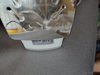 Nabízím žehlící prkno+žehlička - 4