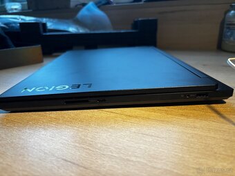 Lenovo Legion 7 16IRX9 - 4