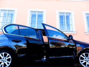 ŠKODA SUPERB 2,0 TDi 103 KW NAVI - 4