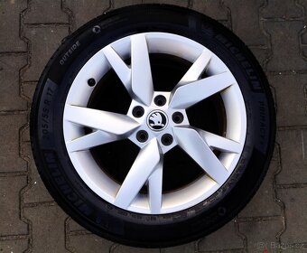 Alu kola originál Škoda Octavia IV 5x112 R17 ly - 4