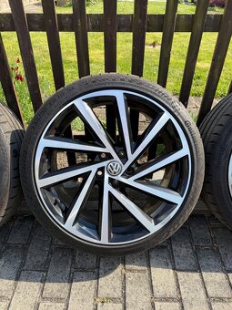 5x112 R19 originální VW Spielberg GOLF V VI VII, 235/35/19 - 4