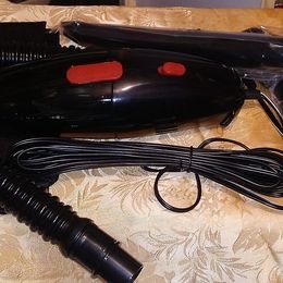 nepoužitý autovysavač Tchibo 350.-Kč - vysavač do auta 12V - 4