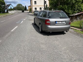 Audi A4B6 Avant 2.5l V6 120kW - 4