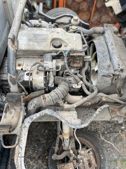 Mitsubishi Canter Fuso 3C13 2007 4M42 92 kW - 4