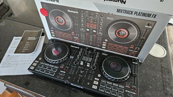 Numark Mixtrack platinum fx - 4