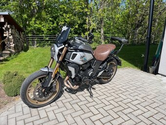 CF MOTO 700-CLX Heritage - 4