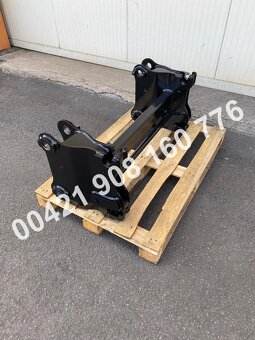 Nový rychloupínač + paletizační vidle na JCB 3/4CX bagr - 4