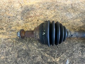 PŘEDNÍ LEVÁ POLOOSA ALFA 159 2.4 - 4