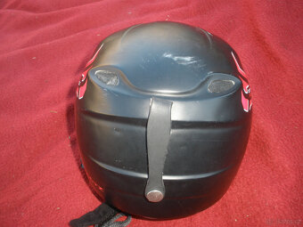 prodám dětskou helmu na lyžování - 4