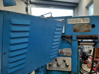 Frézka nástrojářská FNGJ 32 - 4