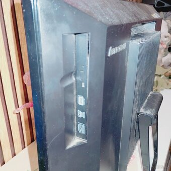 PC Lenovo - 4