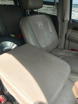 Dodge ram 1500 lifted mnoho úprav LPG  6ti místná kabina - 4