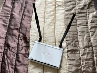 Nabízím k prodeji router TENDA W309R - 4