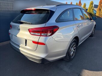 Hyundai i30 1,5 (2025) - 4