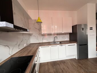 PRODÁM ZÁNOVNÍ KUCHYŇ - 4