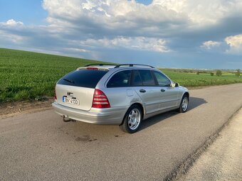 Mercedes-Benz C 200 - 4