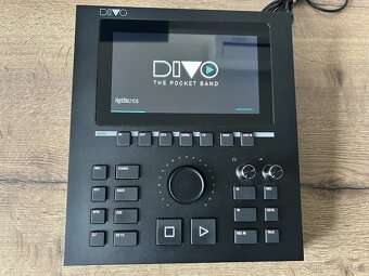 Prodám M-Live Divo base 64 GB - pracovní stanice - 4