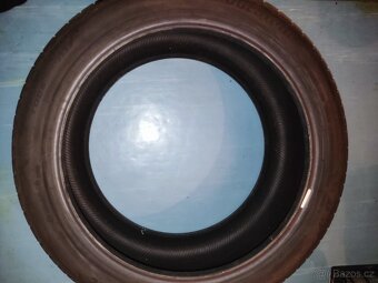 Pneu Bridgestone 275/40 r20 - 4