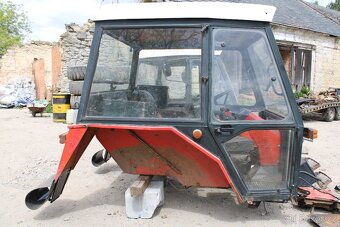 Zetor 7745 kabina kompletní pěkný stav - 4