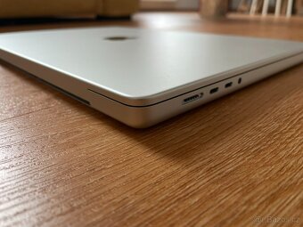 MacBook M1 PRO 16'', 16GB, 512GB - 4