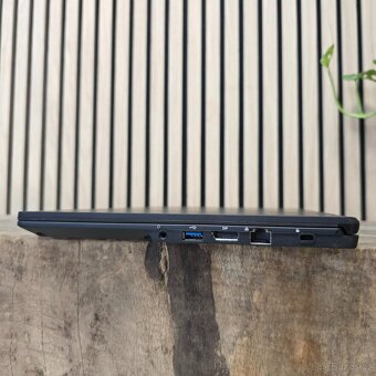 26) Fujitsu Lifebook U748 - i5-8250U / 16GB RAM / 512GB / Wi - 4