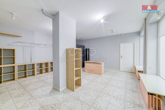 Pronájem obchodu 31m2 Mariánské Lázně, ulice Hlavní třída - 4