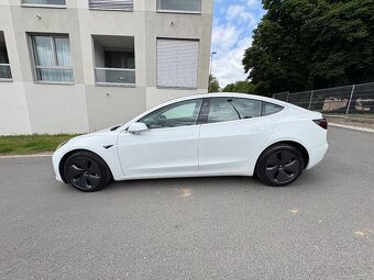 Tesla Model 3 Long Range - 4