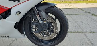 Yamaha R6 14 900km 1A stav - 4